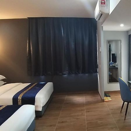 Good 9 Hotel - Cahaya Kota Puteri Pasir Gudang Kültér fotó
