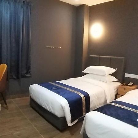 Good 9 Hotel - Cahaya Kota Puteri Pasir Gudang Kültér fotó