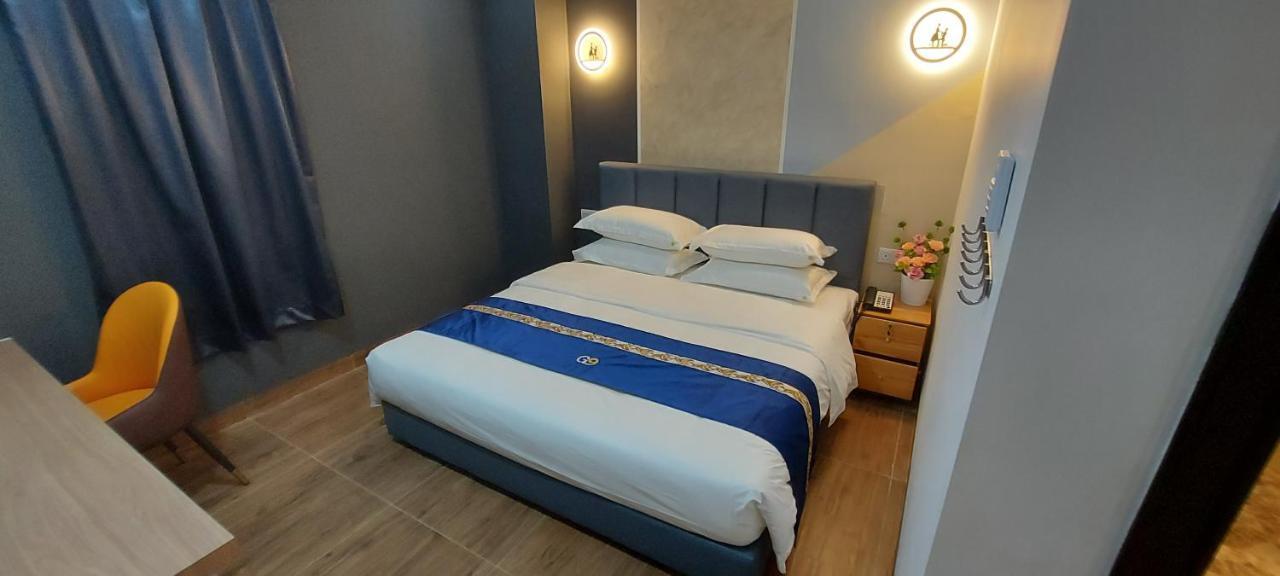 Good 9 Hotel - Cahaya Kota Puteri Pasir Gudang Kültér fotó