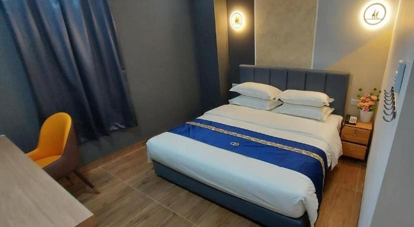 Good 9 Hotel - Cahaya Kota Puteri Pasir Gudang Kültér fotó